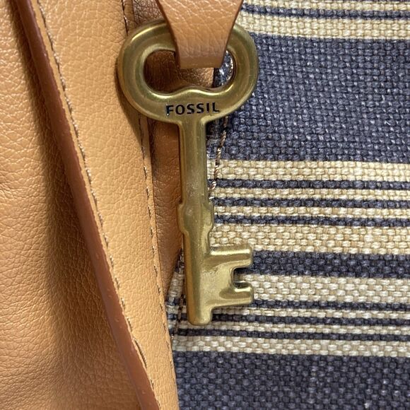 Fossil Talia Hobo Shoulder Bag Crossbody Purse Tan Stripe SHB2778558 Retail $228 - Picture 2 of 14